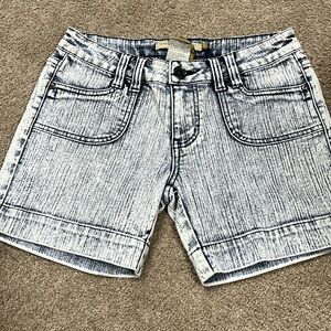 Blue denim shorts brand boom boom size 5